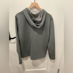 Marsh Wear performance pullover hoodie men’s medium